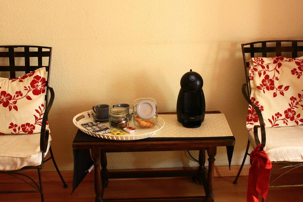 Hostal Escartin Sabiñánigo Esterno foto
