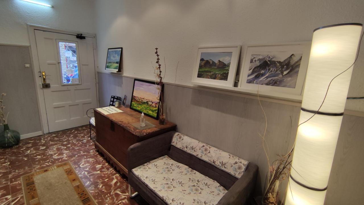 Hostal Escartin Sabiñánigo Esterno foto