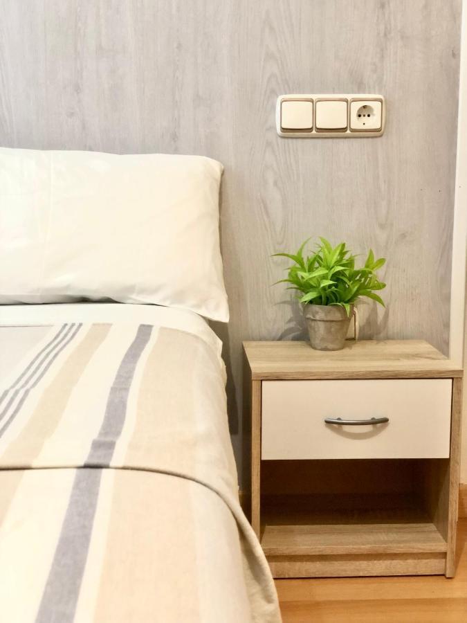 Hostal Escartin Sabiñánigo Esterno foto